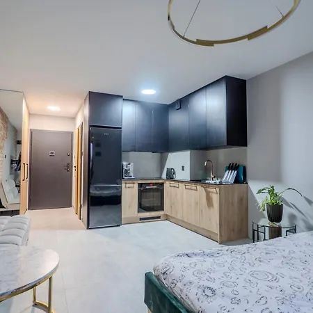 Time In Hart Of Cracow,gym&pool&sauna And Free Parking *