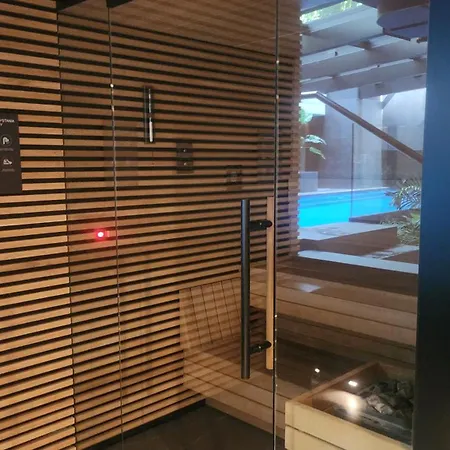 Time In Hart Of Cracow,gym&pool&sauna And Free Parking *