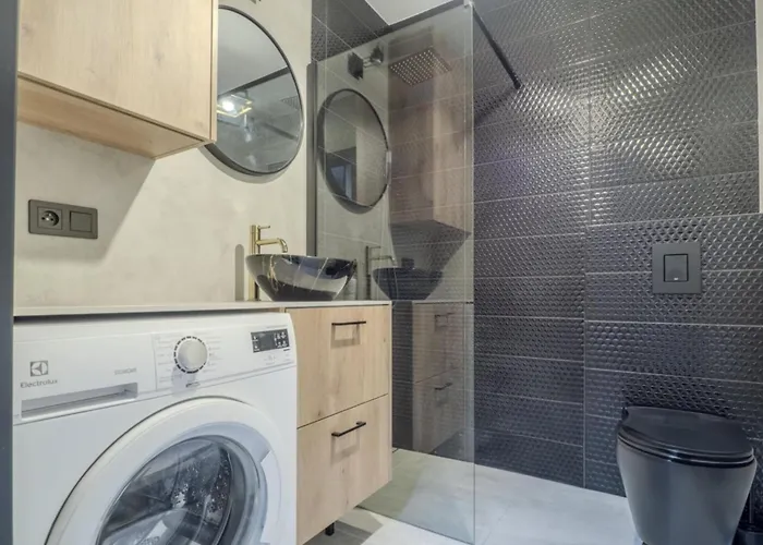 Time In Hart Of Cracow,gym&pool&sauna And Free Parking Apartamento